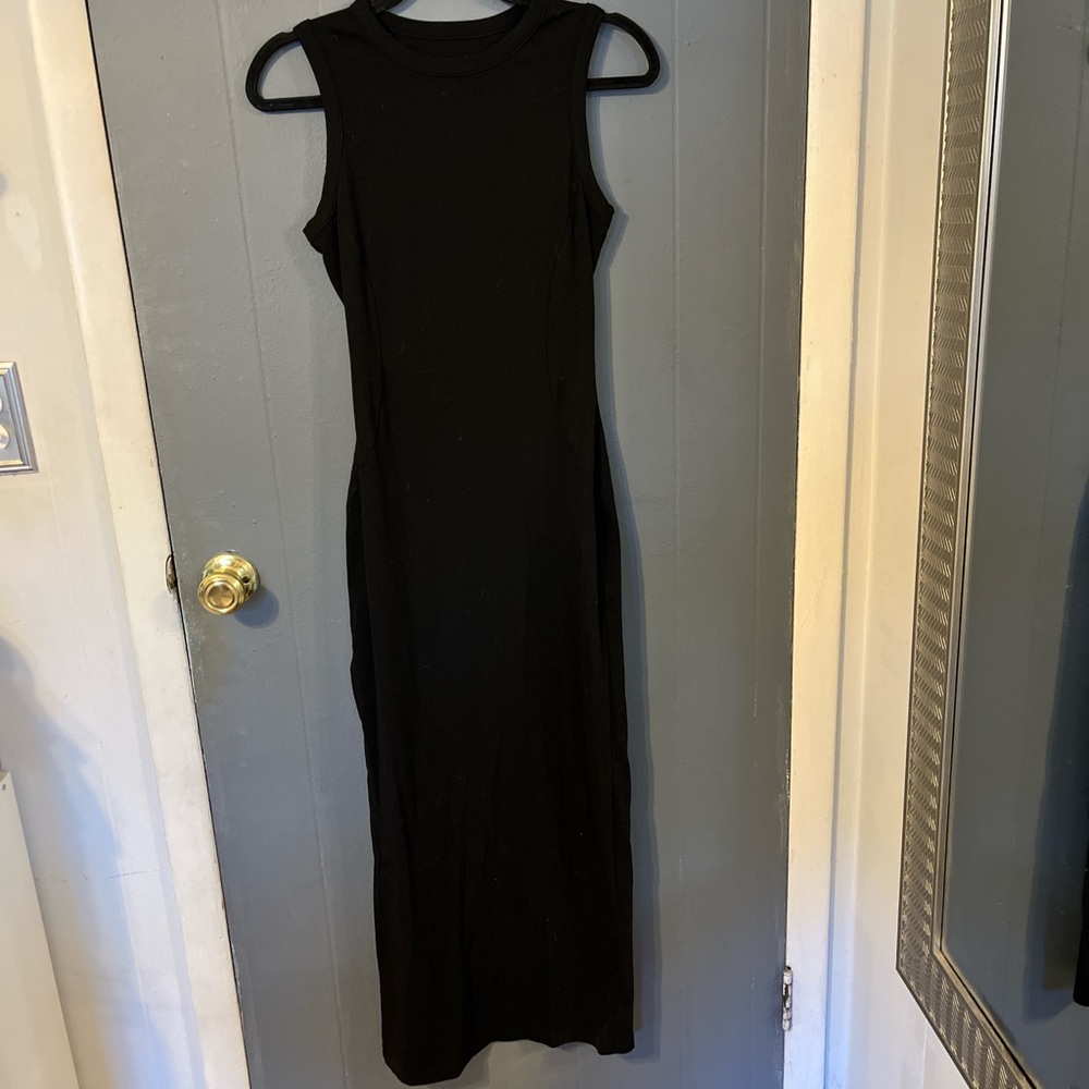 Black bodycon maxi dress